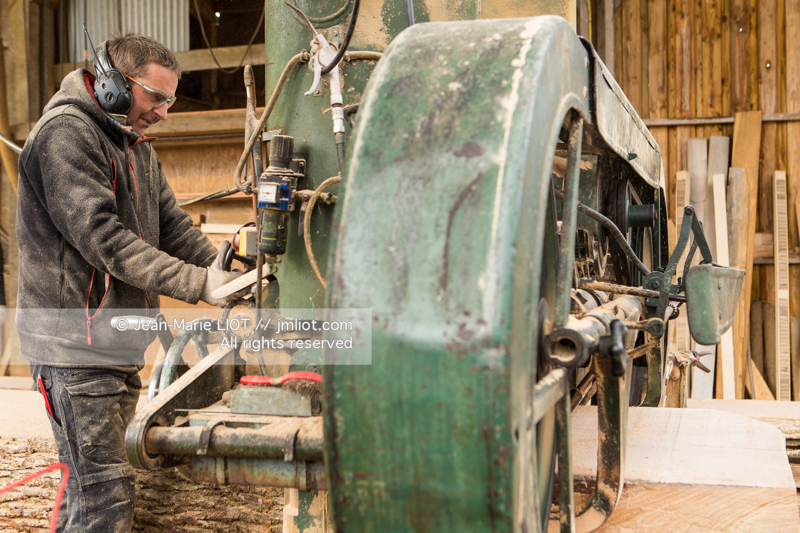 SCIERIE - DECOUPE DE BOIS
