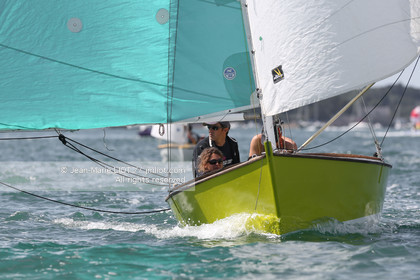 TOUR DE L'ILE AUXMOINES 2014
