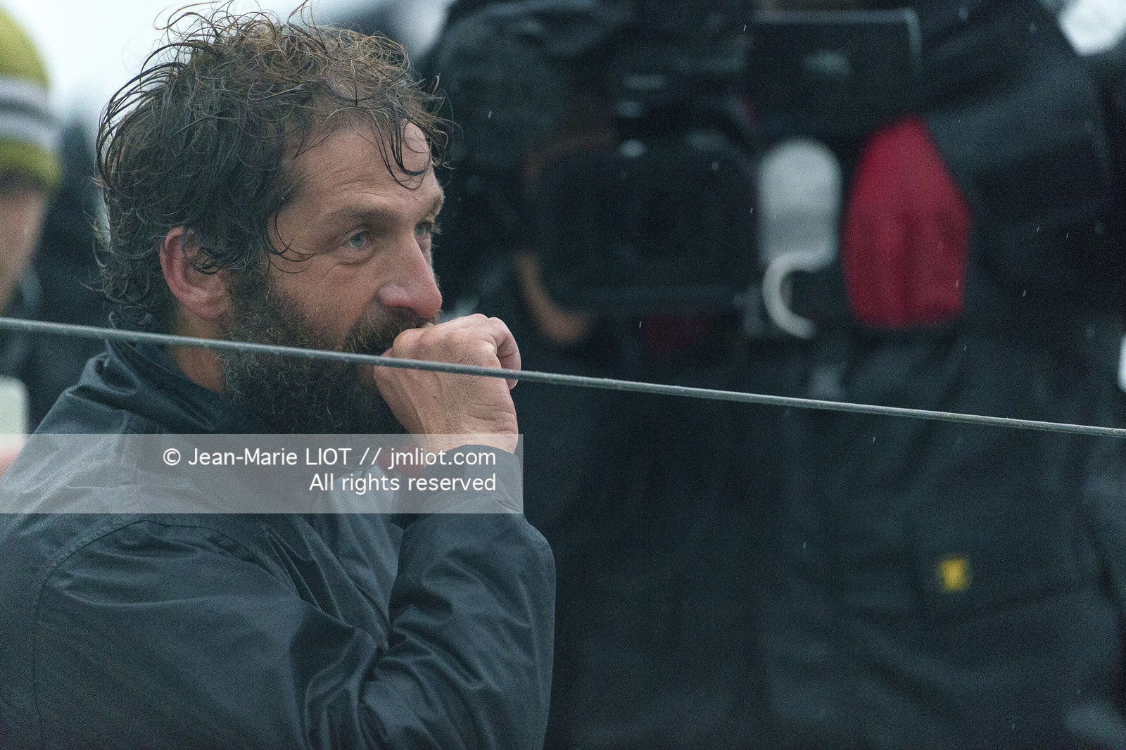 VENDEE GLOBE 2016-2017 - ARRIVEE ERIC BELLION - COMME UN SEUL HOMME