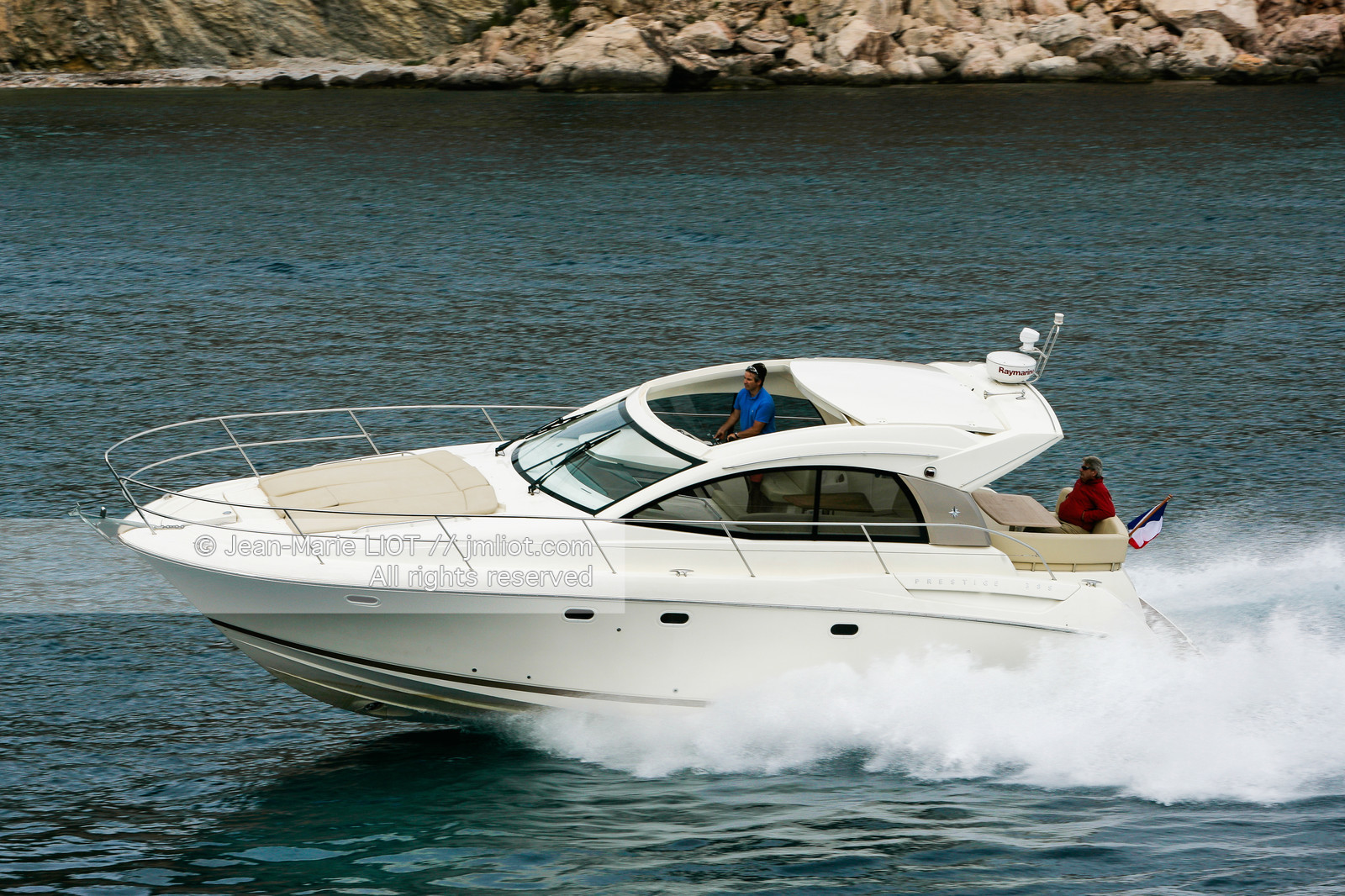 NEPTUNE-PRESTIGE 38S