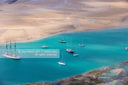 LES ILES CHAUSEY