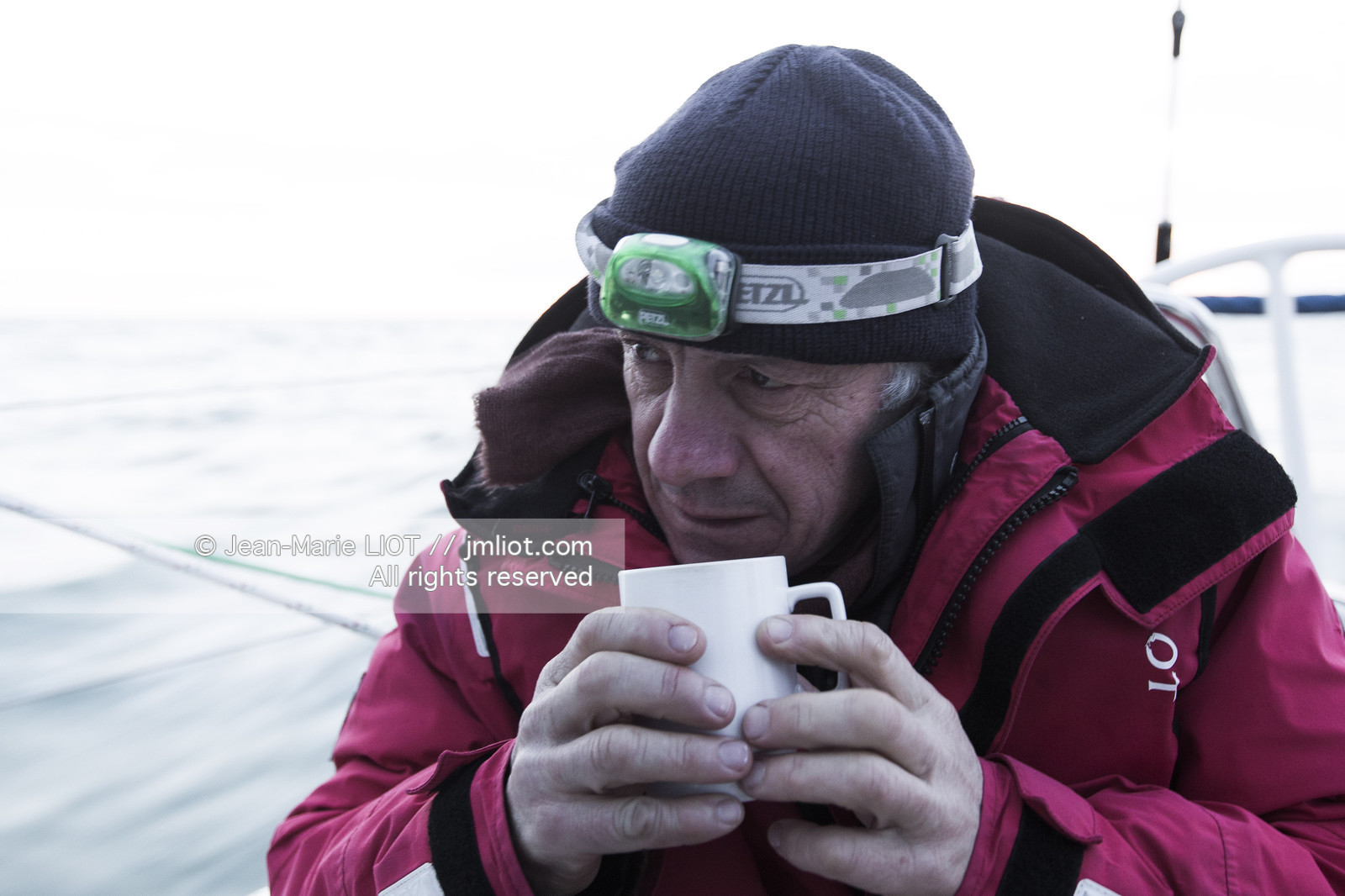 VOILE MAGAZINE - 100 MILLES A BORD