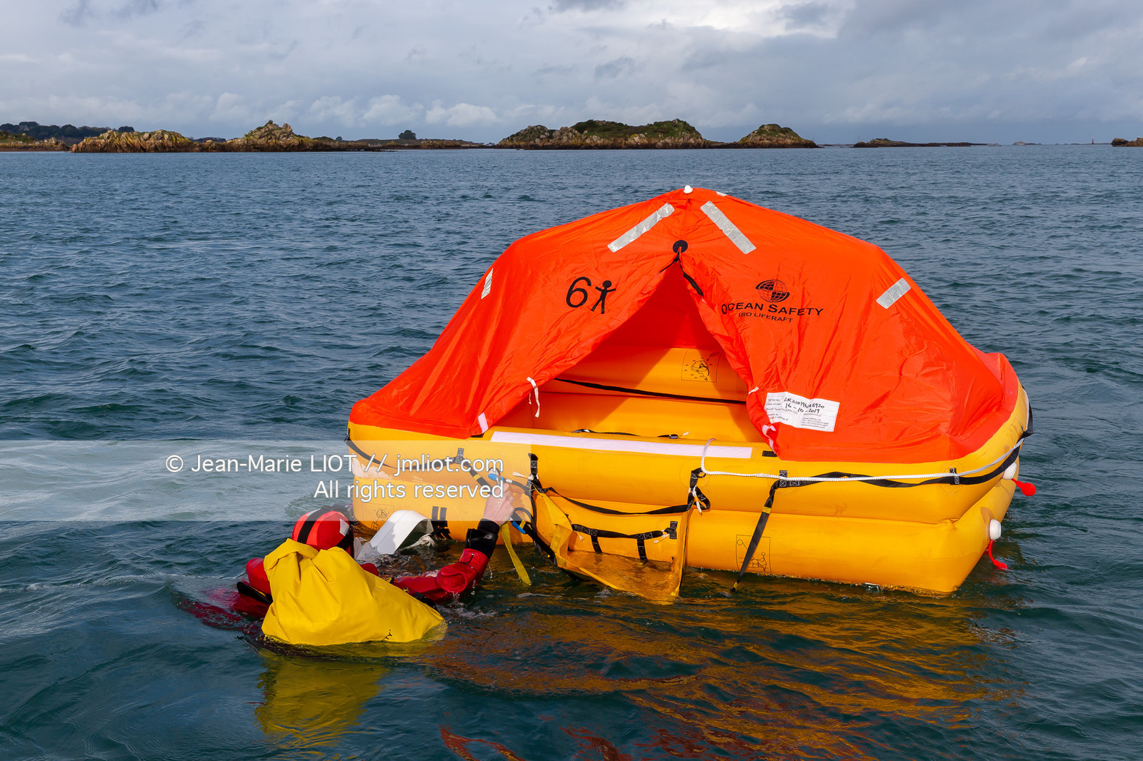 RADEAUX DE SURVIE - COMPARATIF