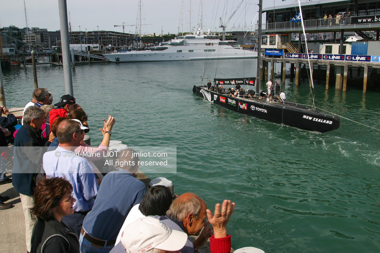 LOUIS VUITTON CUP 2002 - NEW ZEALAND