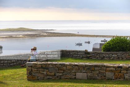 VOIILES ET VOILIERS - ILES OUBLIEES - ILE DE MOLENE