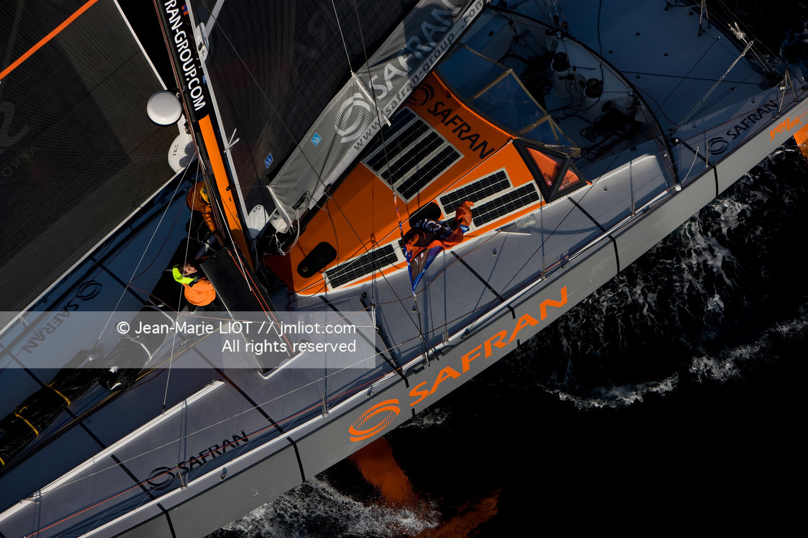 091029SAFRAN_38V9469