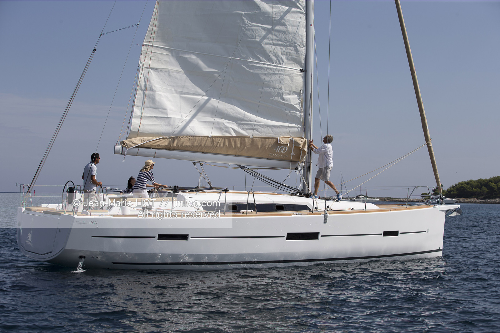 DUFOUR 46O.