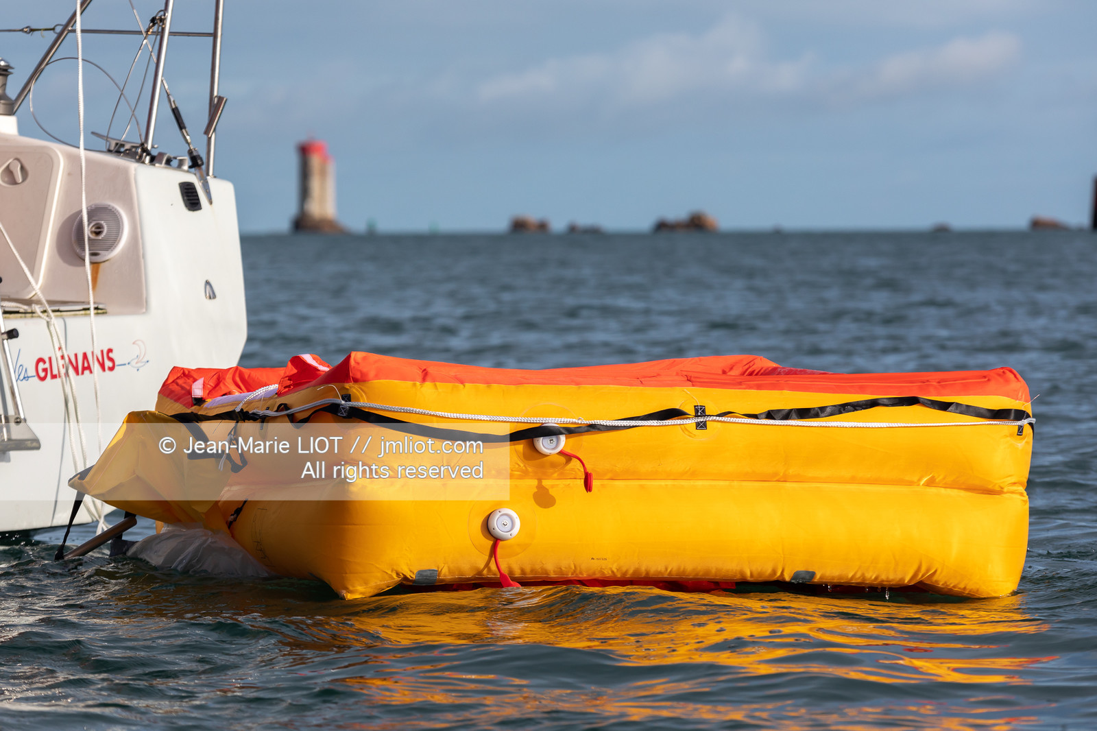 RADEAUX DE SURVIE - COMPARATIF