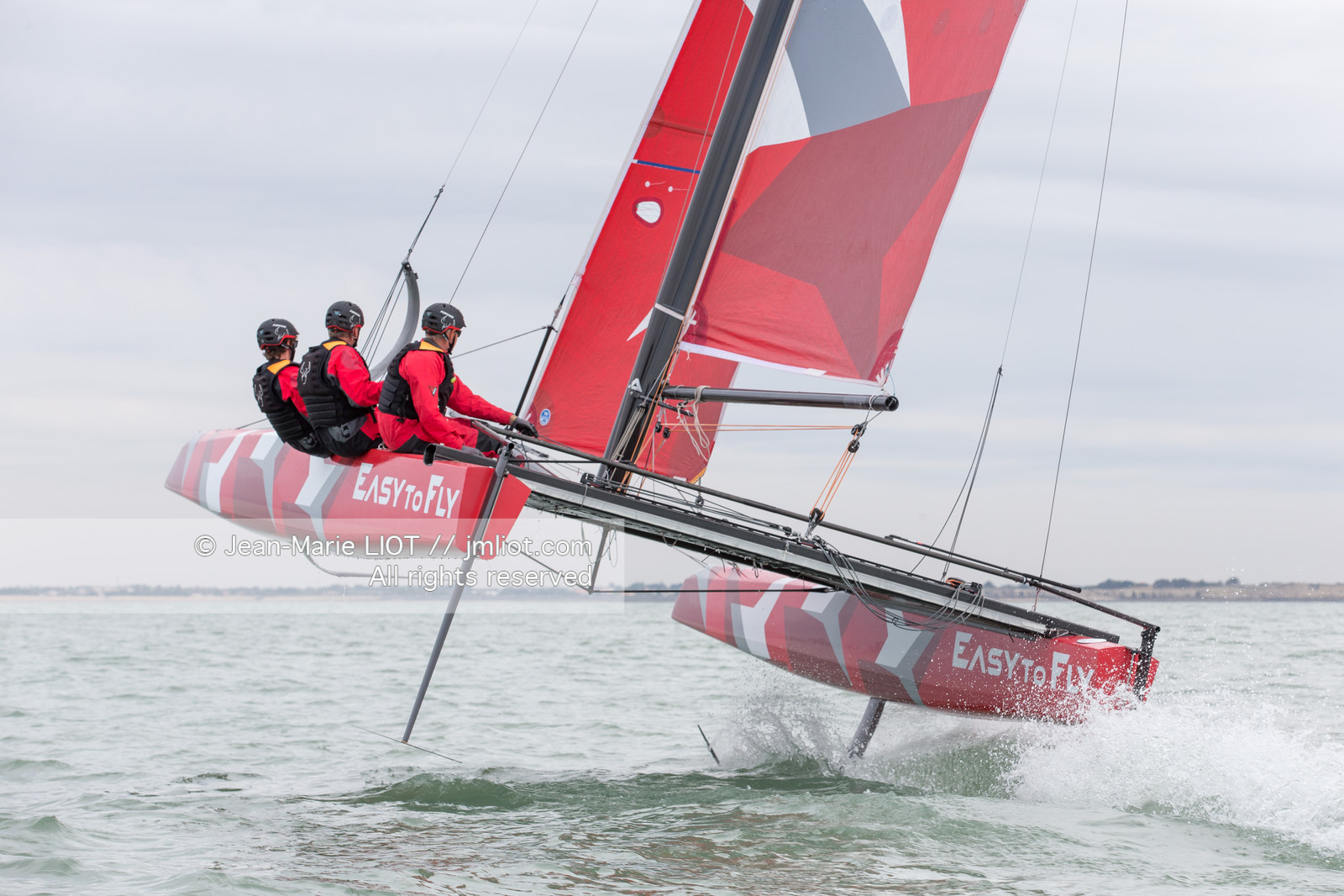 EASY TO FLY - EYOTY 2016