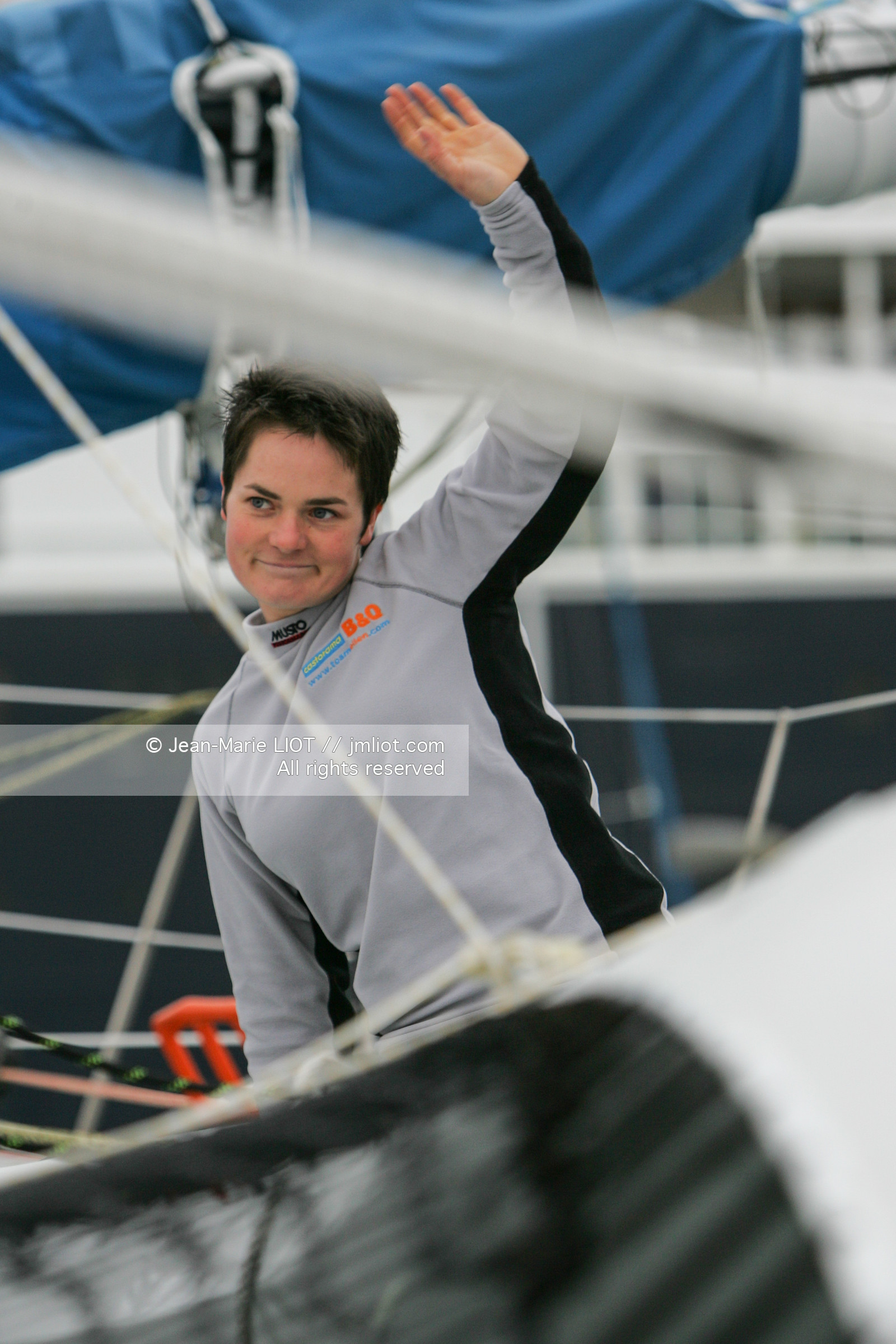 ELLE MACARTHUR - RECORD DU TOUR DU MONDE EN SOLITAIRE