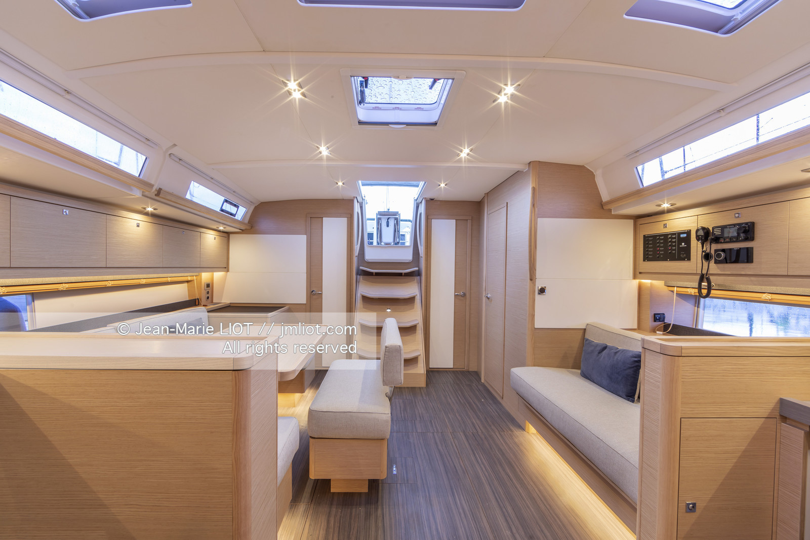 DUFOUR YACHTS - DUFOUR 470