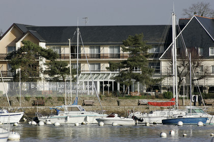 041227MORB_O8H6822 .jpg