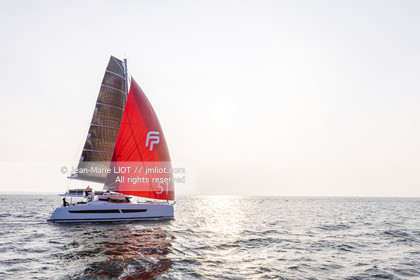 FOUTAINE PAJOT 2022 - AURA 51