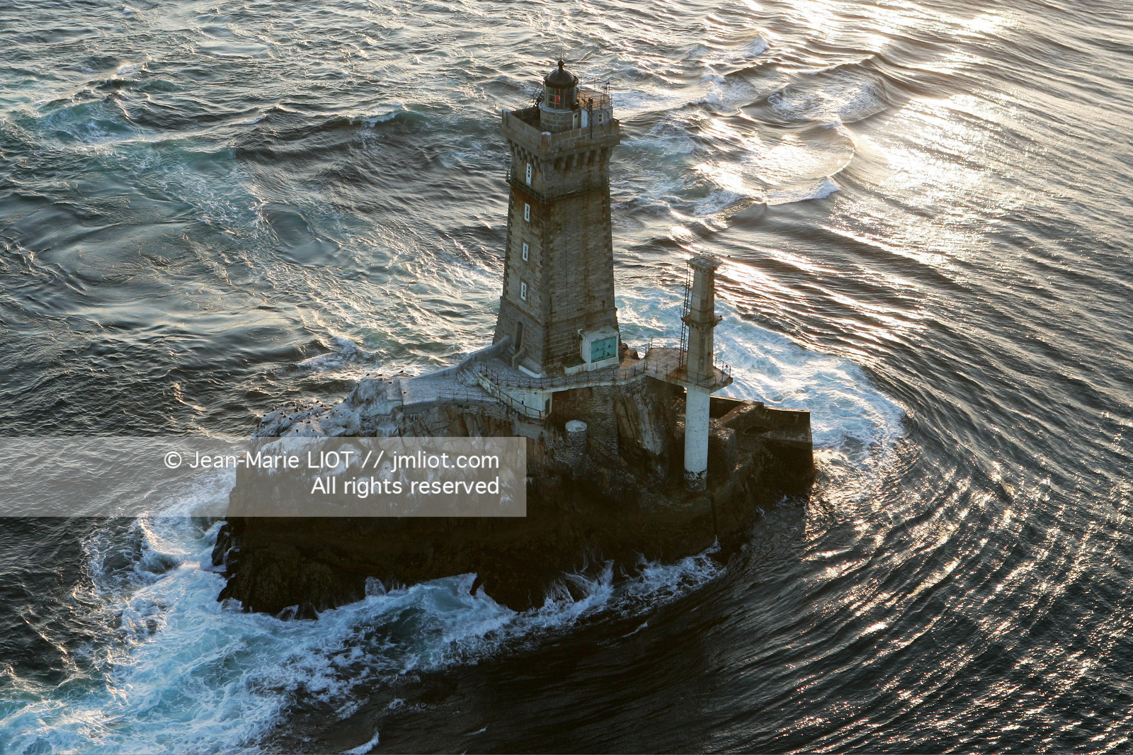 PHOTO ¬© JEAN-MARIE LIOT  TFV06 MENTION OBLIGATOIRE POUR TOUTE UTILISATION DROITS REÃÅSERVEÃÅS TOUR DE FRANCE A LA VOILE 2006 LE 11 JUILLET 2006 RALIEMENT CAMARET LA ROCHE-BERNARD