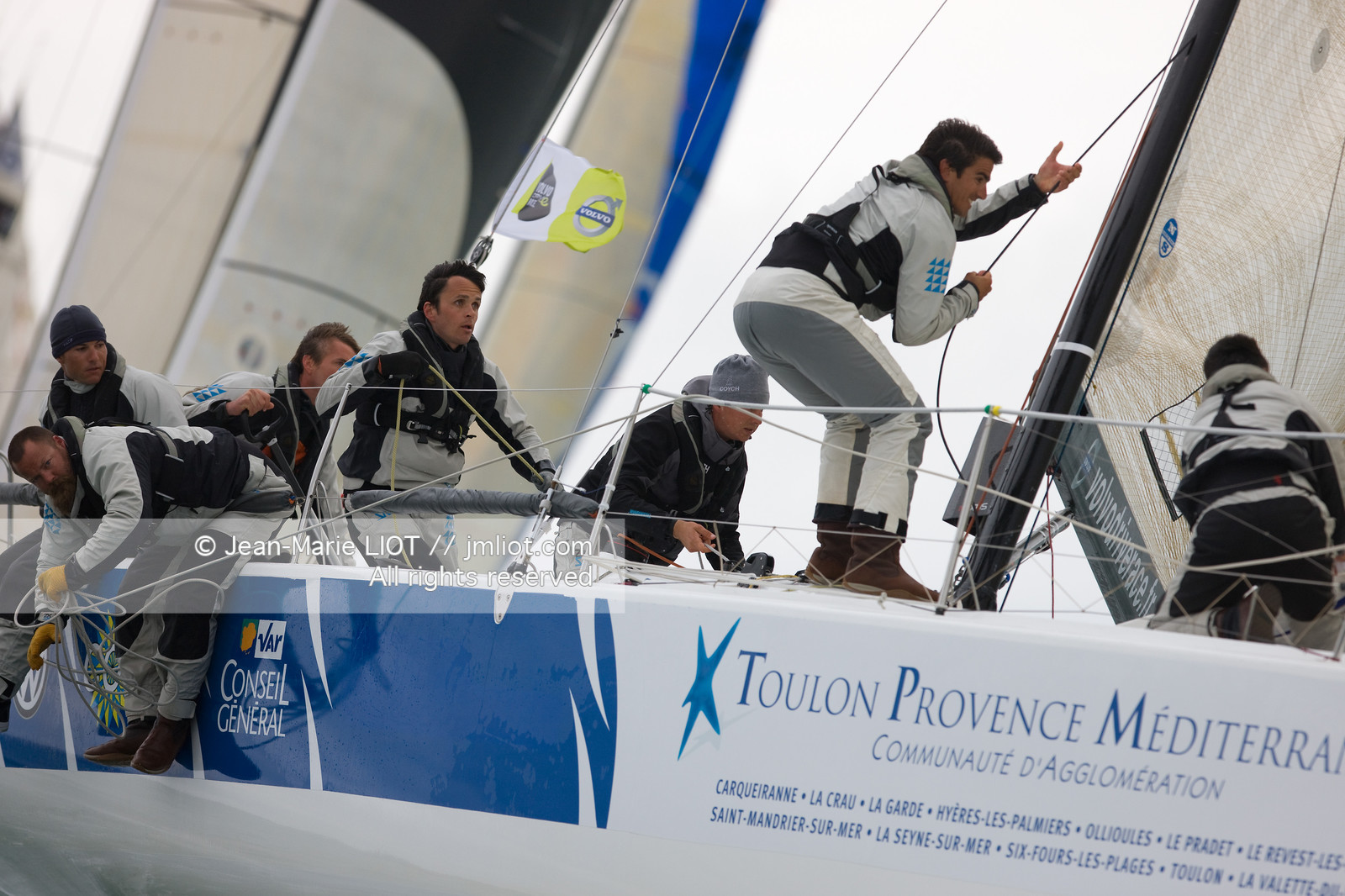 VOLVO DRIVE RACE 2012