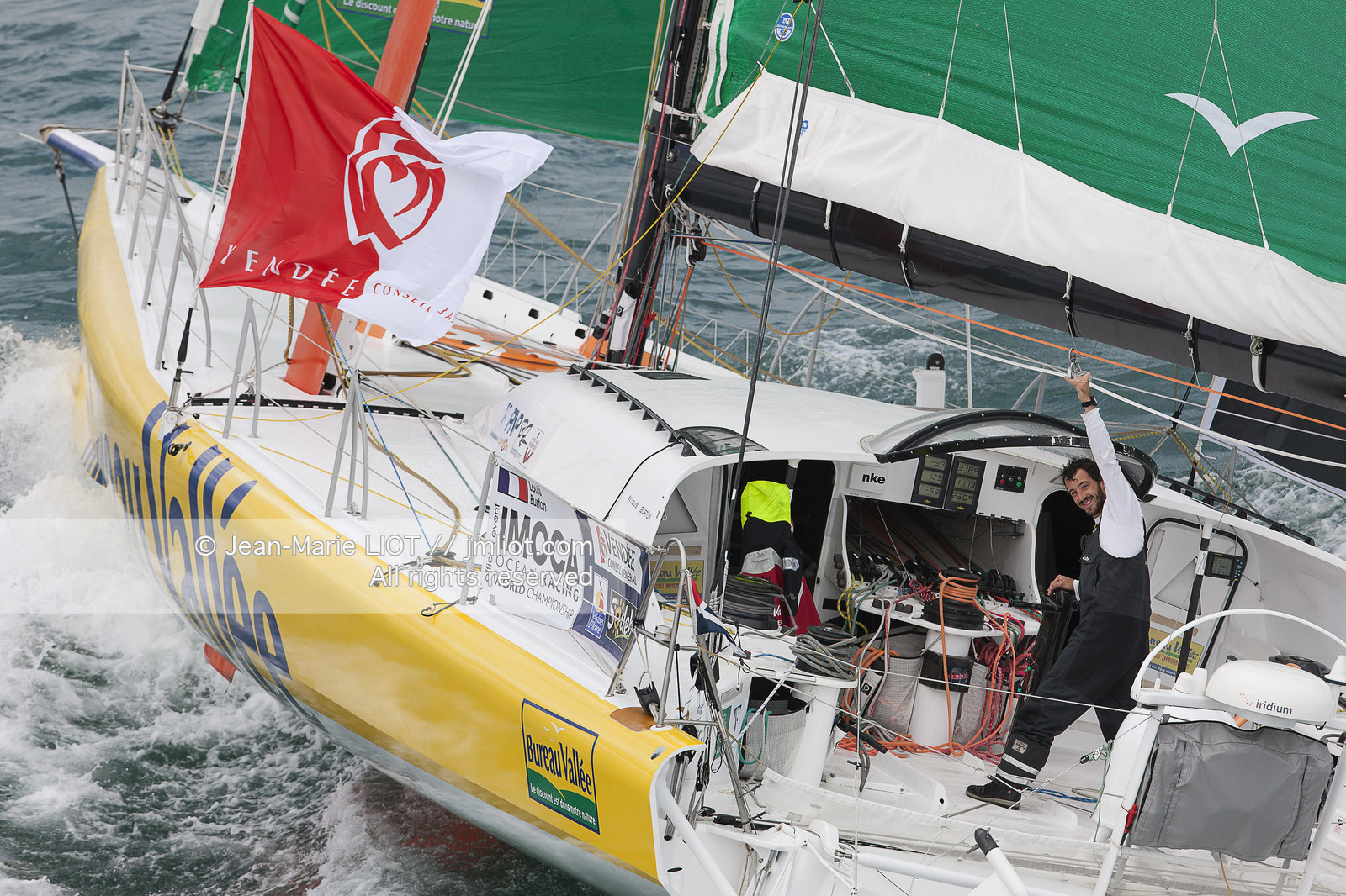 BUREAU VALLEE - LOUIS BURTON