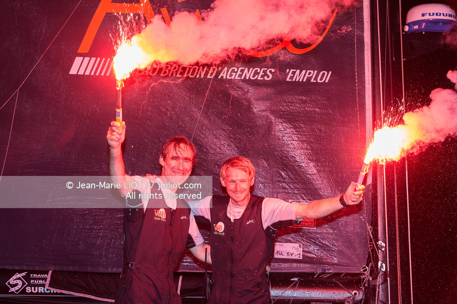 Itajaï (bresil) le 18 novembre 2015, arrivée de Yannick Bestaven et Pierre Brasseur à bord du Class 40 Le Conservateur, premier au classement des Class 40. .Photo © Jean-Marie Liot.