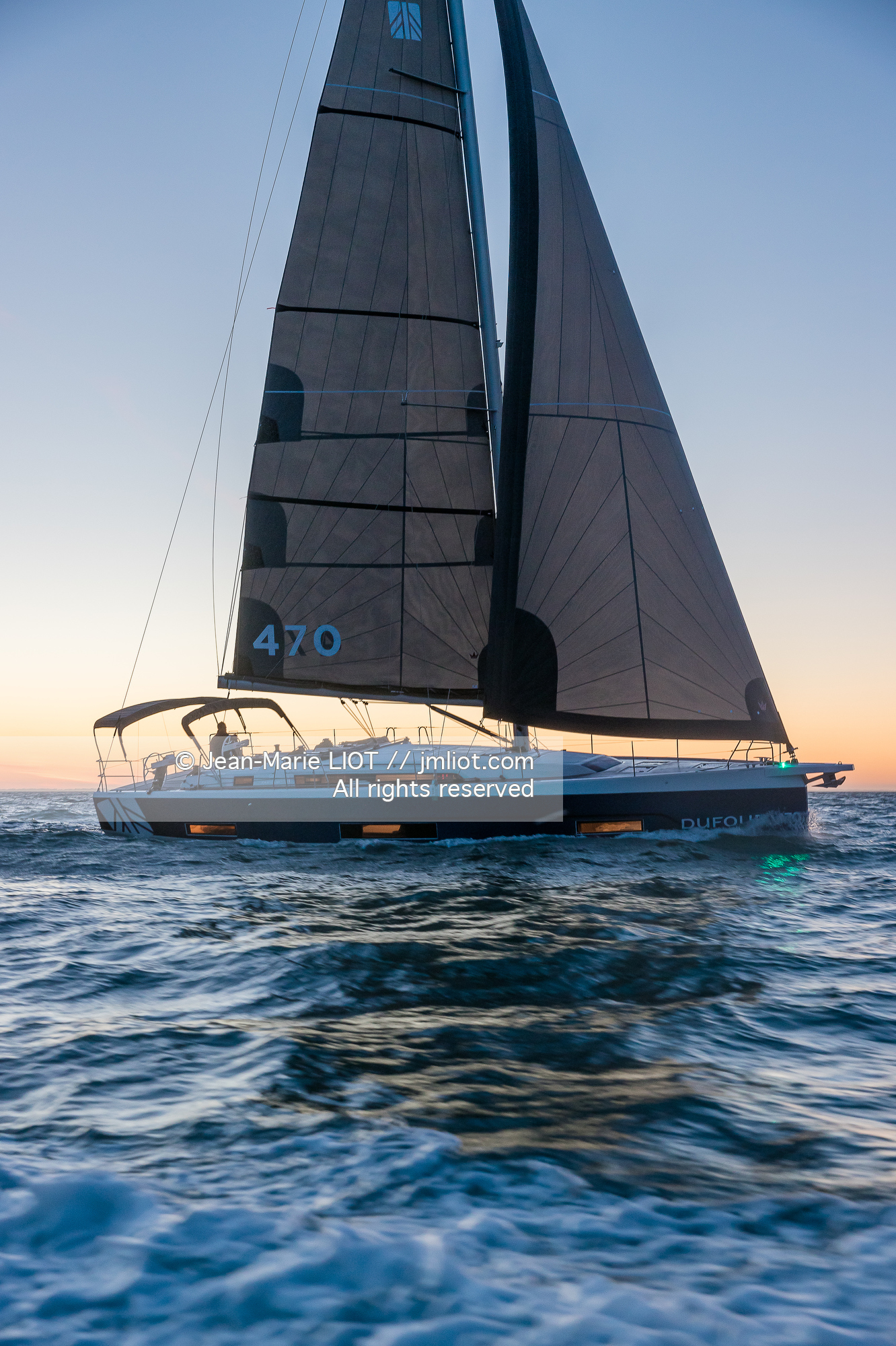 DUFOUR YACHTS - DUFOUR 470