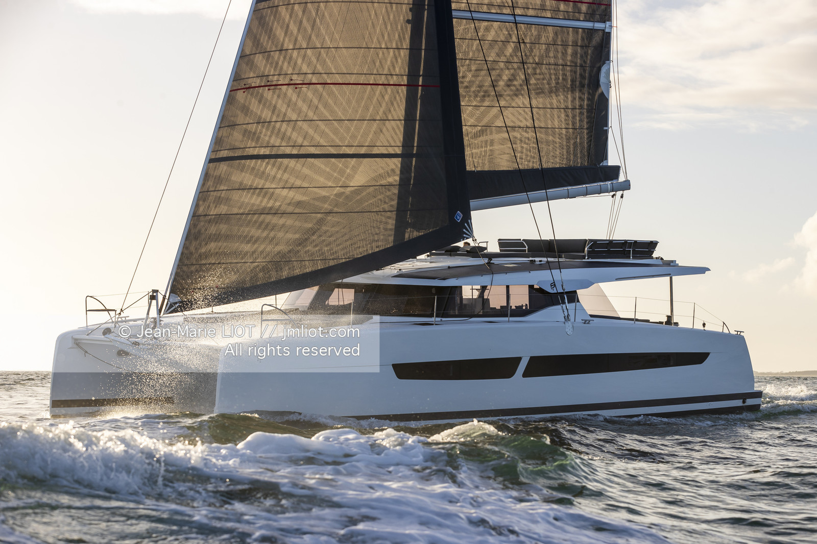 FOUTAINE PAJOT 2022 - AURA 51