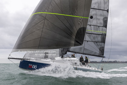 SUN FAST 30OD - SOUS VOILES