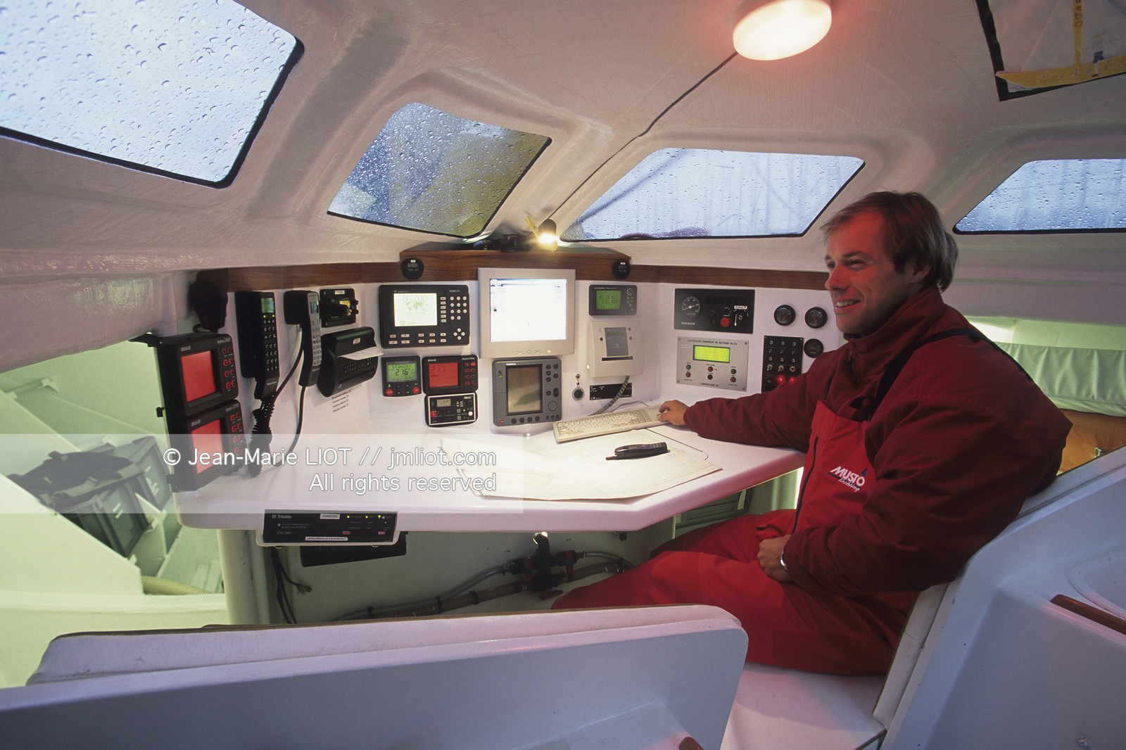 VENDEE GLOBE 2000-2001 - THOMAS COVILLE - SODEBO