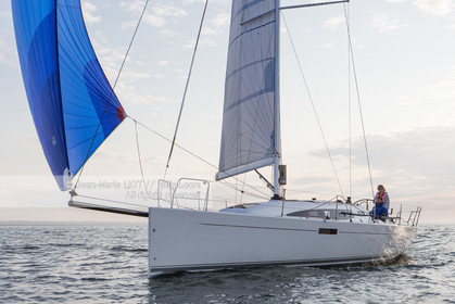 J COMPOSITES 2016 - J112E