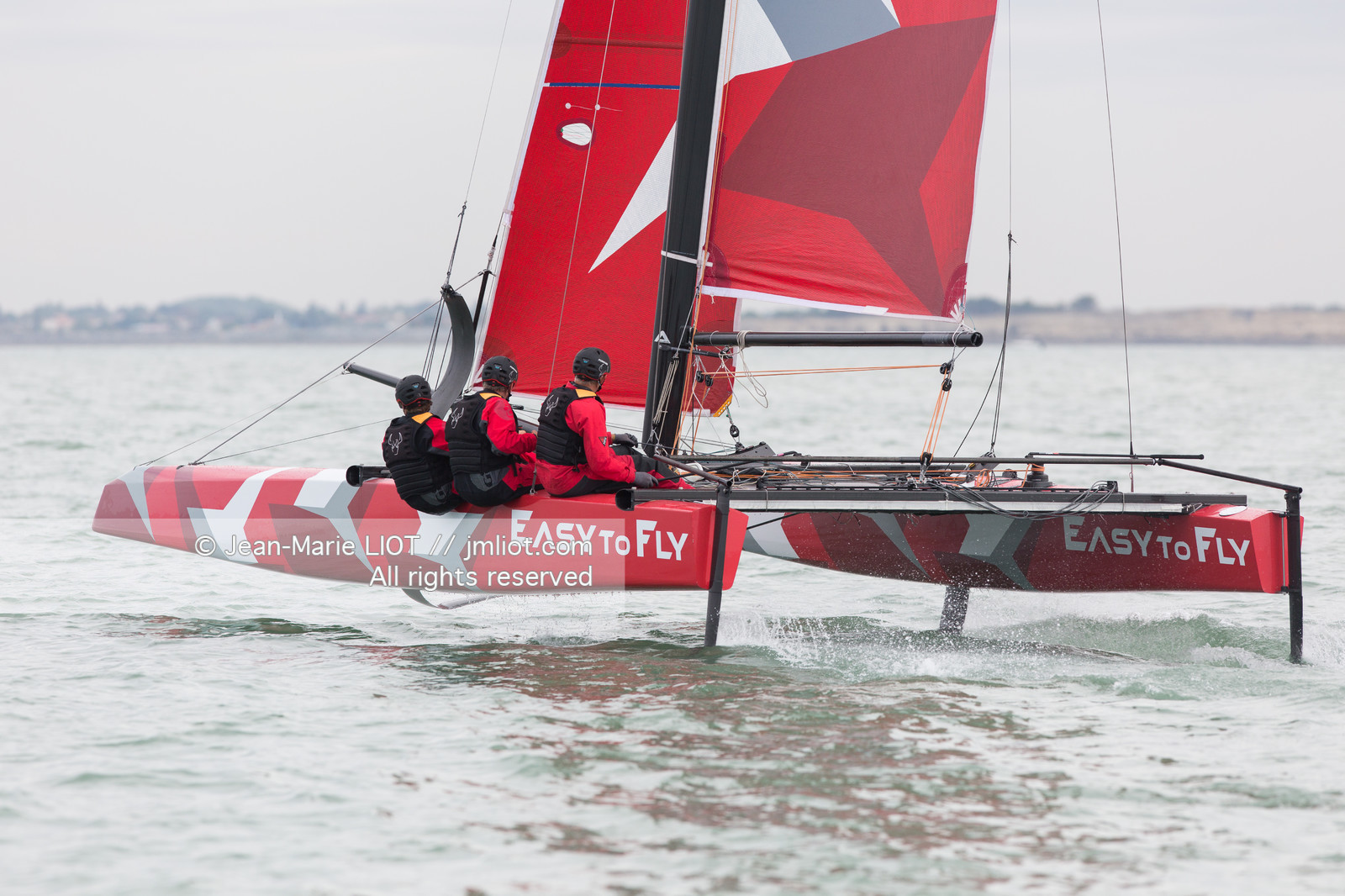 EASY TO FLY - EYOTY 2016