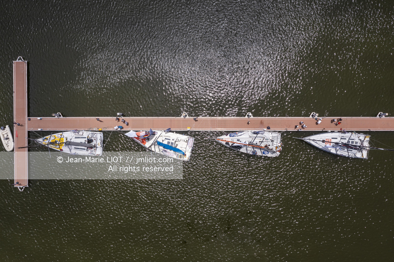 GLOBE40 - ARRIVEE WISKEY JACK