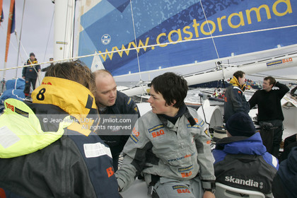 .   .Start Ellen MacArthur onboard maxi-trimaran B&Q Castorama, trying to beat Solo Handed Round the World record, in Falmouth (GB), on november 27, 2004, photo : Jean-Marie LIOT - www.jmliot.com