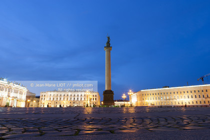 .Russia, Saint Petersburg, listed as World Heritage by UNESCO, Dvortsovaya Square (Palace Square) with the Alexander Column, the General staff building in the background  during the Nuits Blanches events (Sleepless Nights)