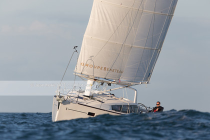 BENETEAU - MAT AUTO PORTE