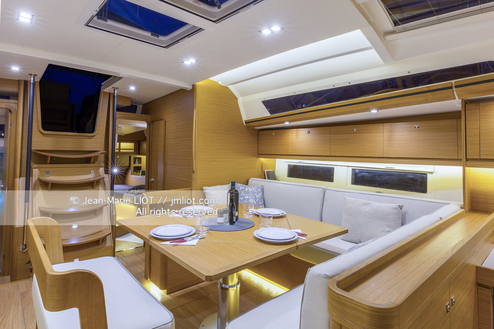 DUFOUR YACHTS 2017 - DUFOUR 520