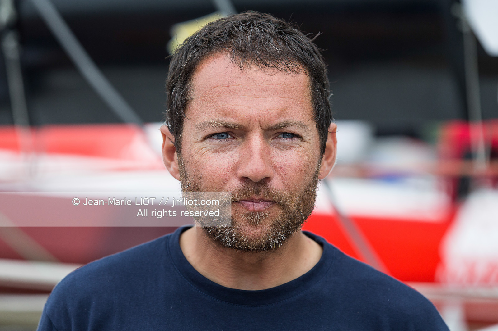 ARRIVEE BUREAU VALLEE