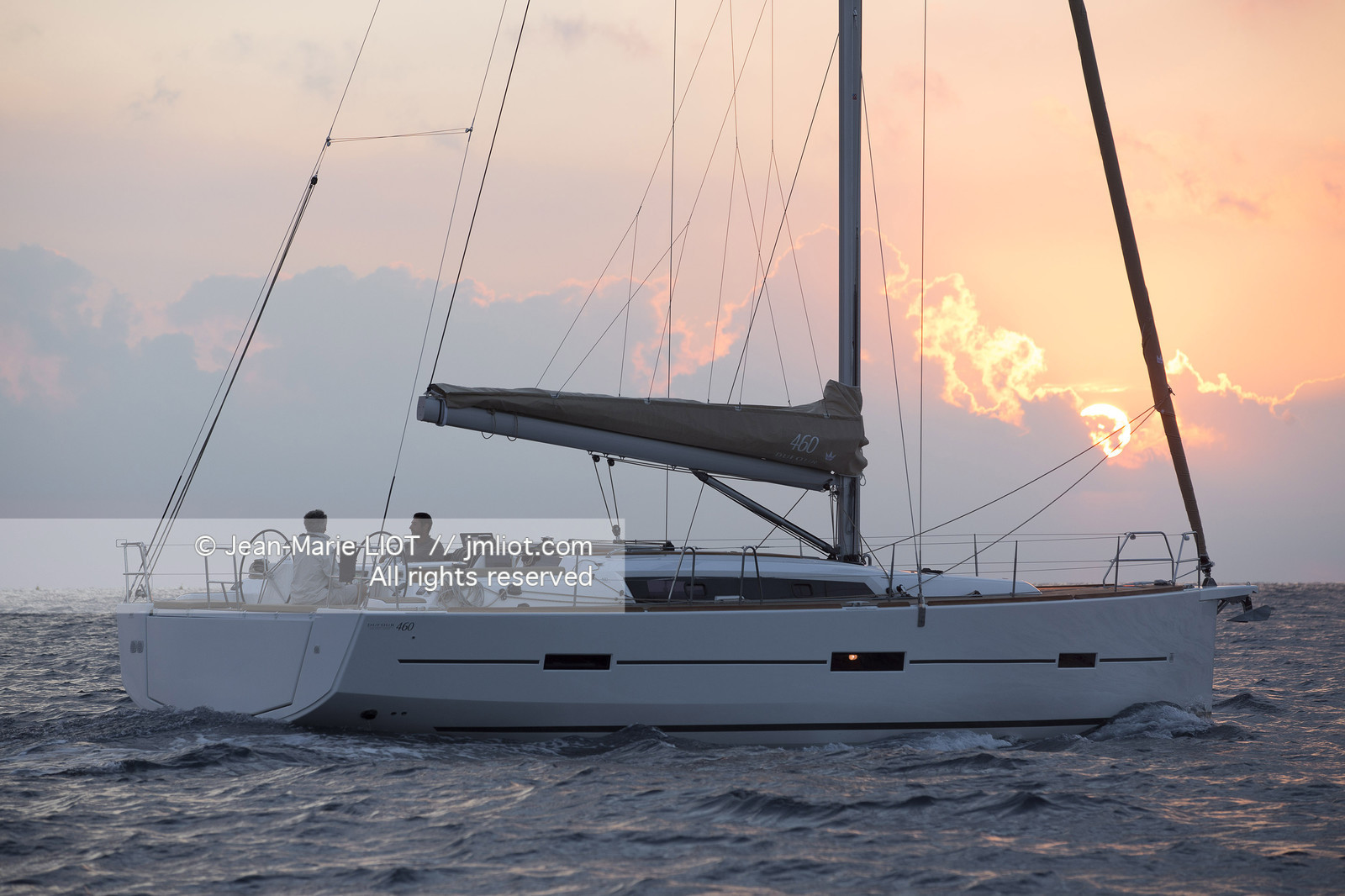 DUFOUR 46O.