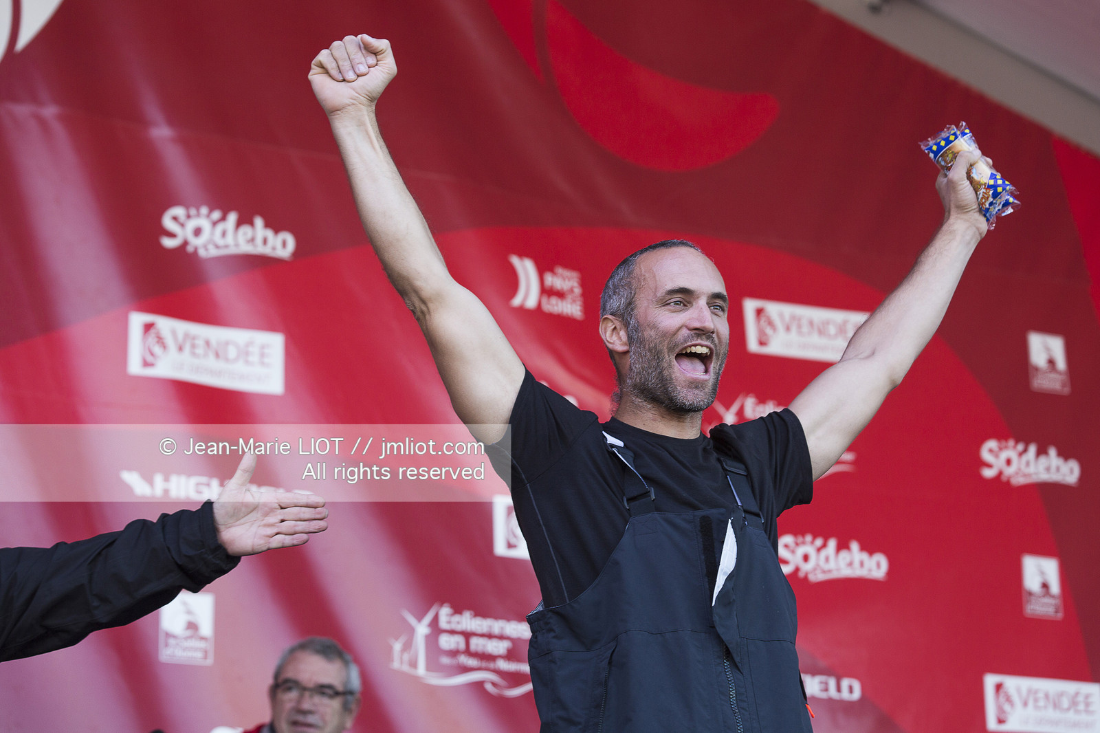 VENDEE GLOBE 2016-2017 - FABRICE AMEDEO - NEWREST-MATMUT - ARRIVEE