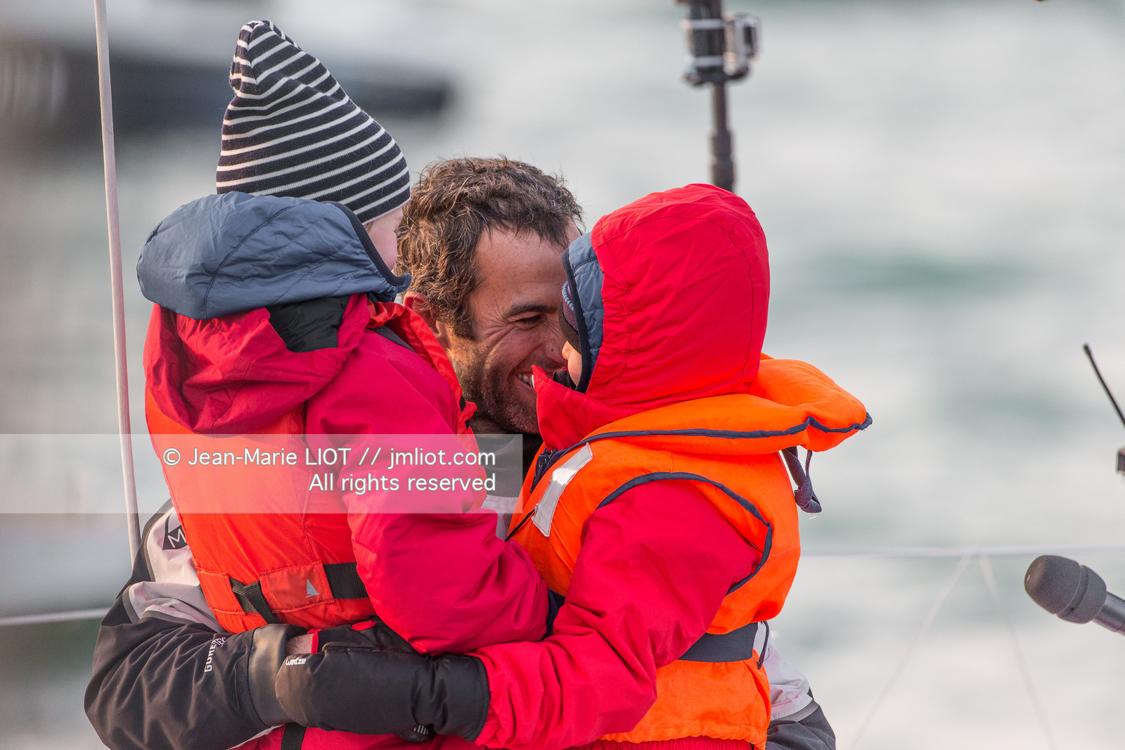 Les Sables d'Olonne, le 19 janvier 2017 arrivée d'Armel Le Cléac'h (FR) skipper de l'imoca Banque Populaire arrive 1er du Vendee globe 2016-2017. Photo © Jean-Marie Liot   DPPI