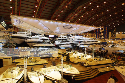 LONDON BOAT SHOW 2002
