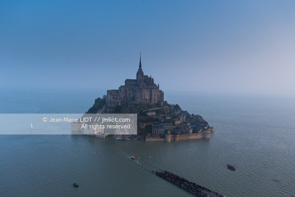 LE MONT SAINT MICHEL - LA MAREE DU SIECLE