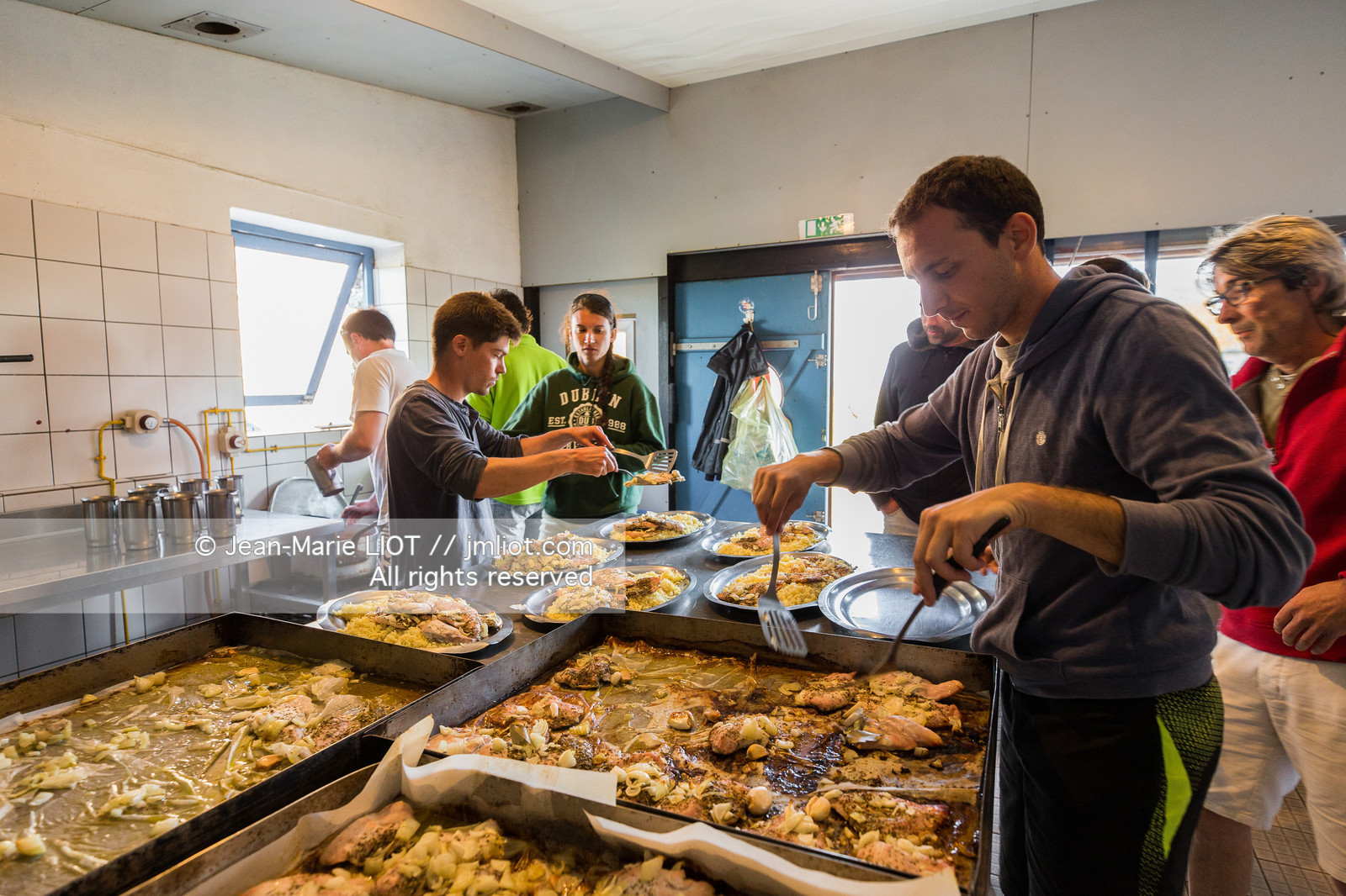 VOILES ET VOILIERS - ECOLE DE VOILE DES GLENANS