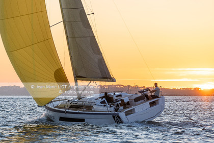 DUFOUR YACHTS 2022 - DUFOUR 37