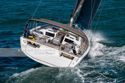 DUFOUR YACHTS - DUFOUR 470