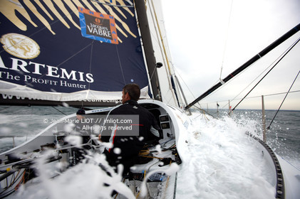 A BORD D'ARTEMIS AVEC SAM DAVIES ET SYDNEY GAVIGNET