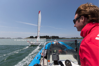 VOILES ET VOILIERS - RAID CATA EN BRETAGNE SUD
