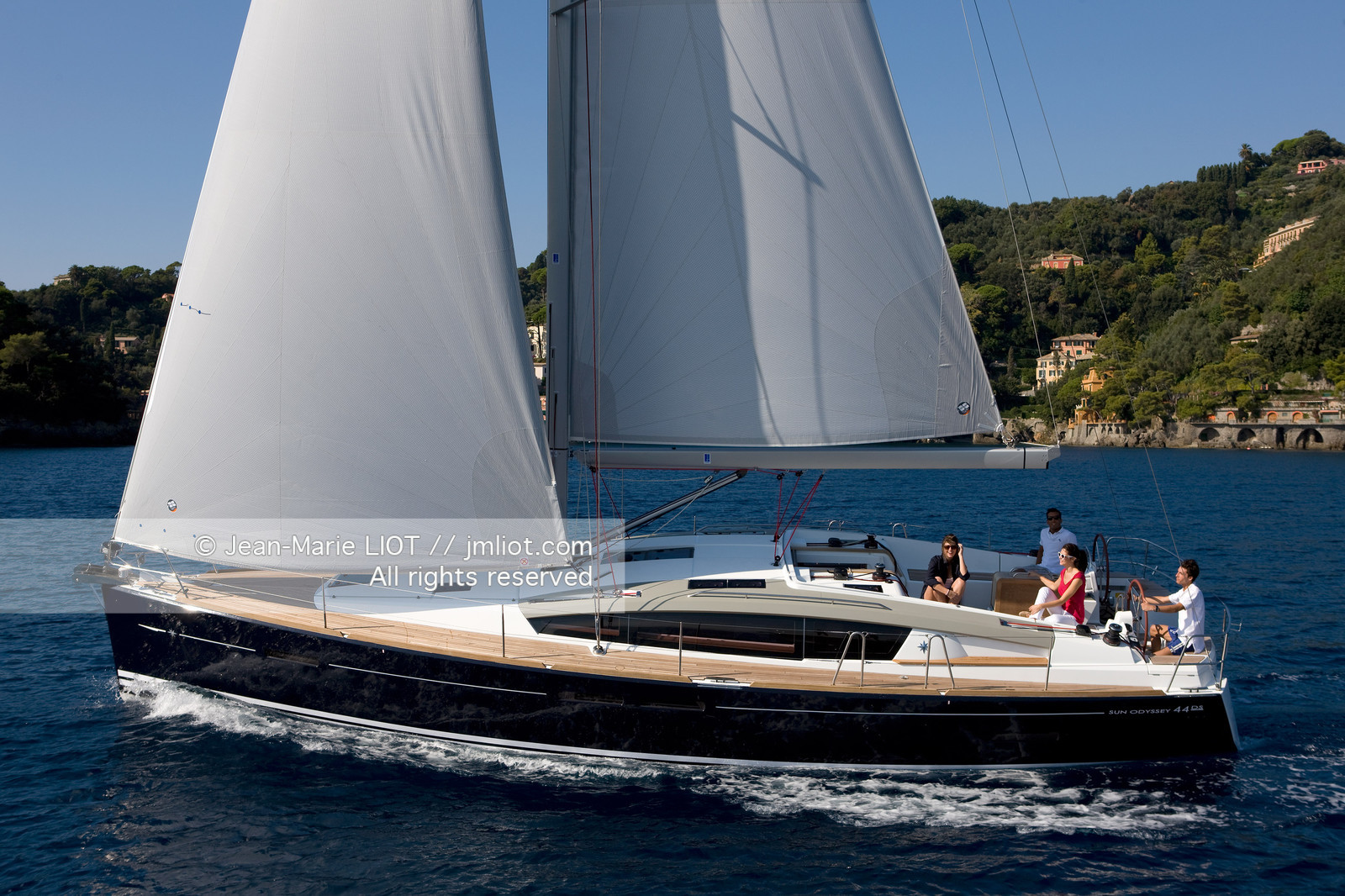 CHANTIER JEANNEAU 2011