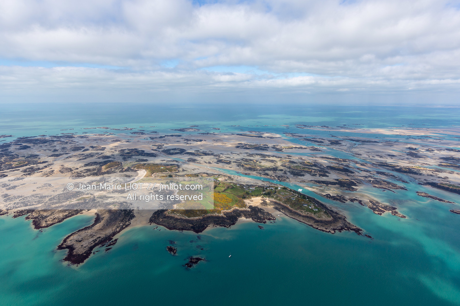 LES ILES CHAUSEY
