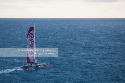 MAXI TRIMARAN SODEBO - THOMAS COVILLE - RECORD TOUR DU MONDE EN SOLITAIRE - 2008..