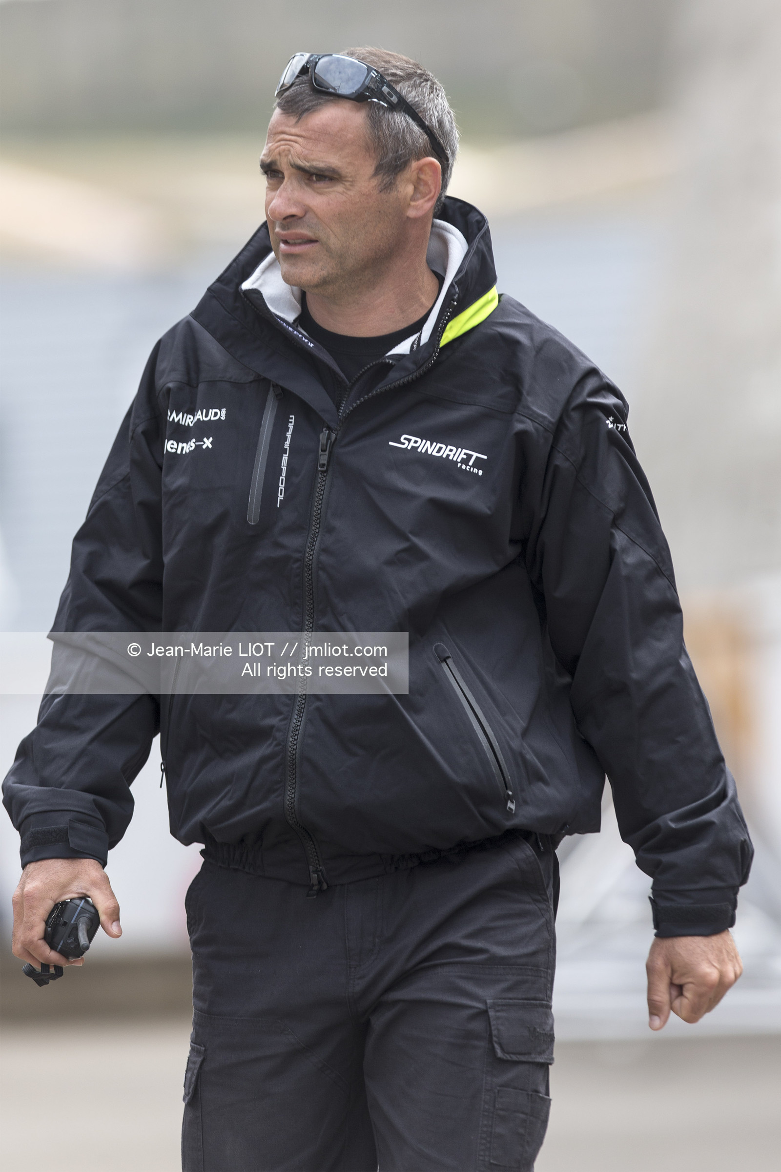 Maxi-Triimaran Spindrift 2 Launching