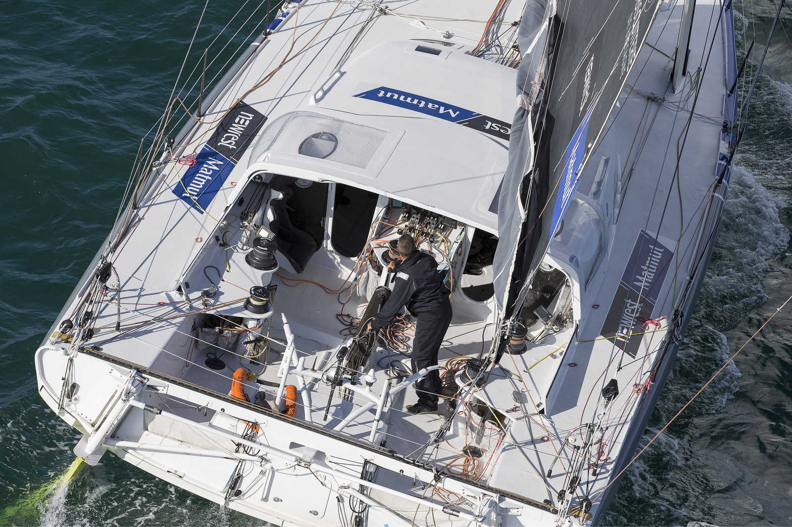 IMOCA 60 PIEDS NEWREST MATMUT - SKIPPER : FABRICE AMEDEO