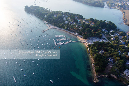 .Arradon, Gulf of Morbihan, aerial view of the marina. Photo © Jean-Marie Liot