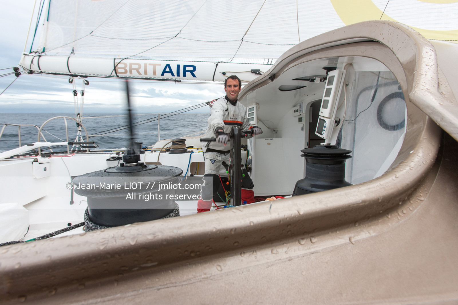 100923BRITAIR_138V5797